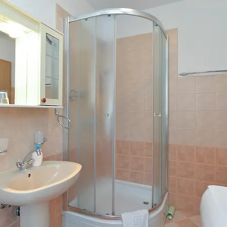 Pensionat & Tanja 1552 Pula