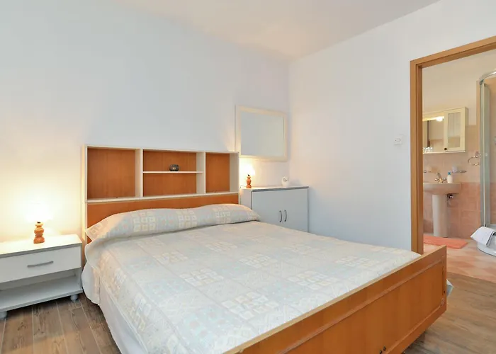 Casa de hóspedes & Tanja 1552 3*