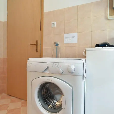 & Tanja 1552 Gostinjska kuća 3*