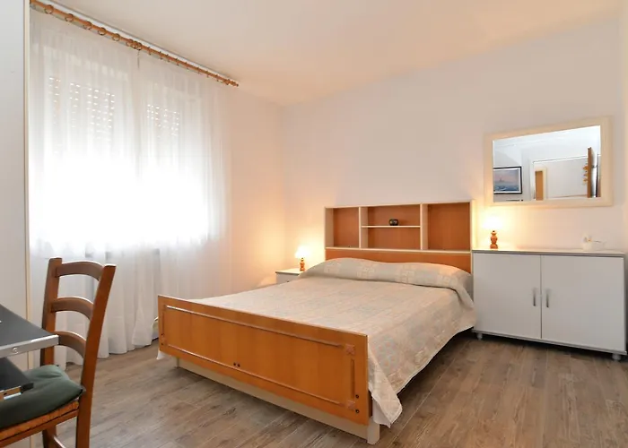 & Tanja 1552 Гостевой дом 3*